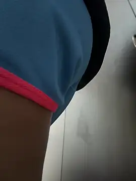 Snapshot of Mila_Morgan chatting on 02/18/25, 03:10 Mila Morgan online show from 02/18/25, 03:10