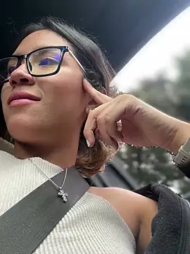 Snapshot of Mila_Morgan chatting on 03/17/25, 06:32 Mila Morgan online show from 03/17/25, 06:32