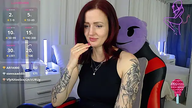 ElisaJane online show from 01/10/25, 04:22