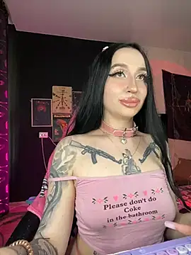 Snapshot of Molly__Moon chatting on 02/21/25, 07:23 Molly Moon online show from 02/21/25, 07:23