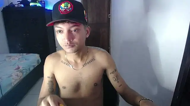 Snapshot of Sxntisaul__ chatting on 02/07/25, 09:04 Sxntisaul online show from 02/07/25, 09:04