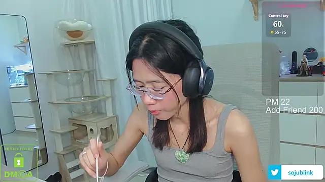 littlemiilk online show from 09/25/25, 05:44