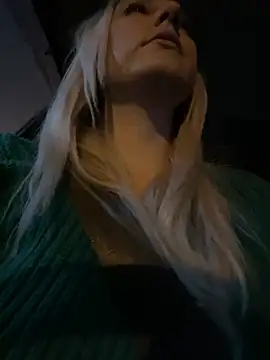 MerlinDave online show from 12/24/24, 01:38