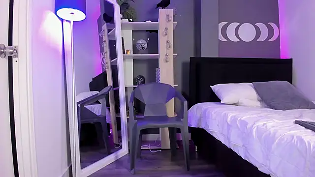 Raven Witch  online show from 02/05/25, 09:07