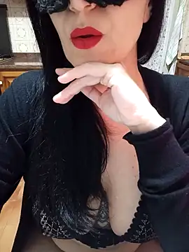 Snapshot of Melanya83 chatting on 03/08/25, 12:11 Melanya83 online show from 03/08/25, 12:11