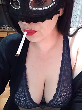 Snapshot of Melanya83 chatting on 11/10/25, 11:48 Melanya83 online show from 11/10/25, 11:48