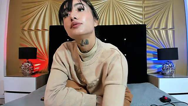 emmily keller19 online show from 02/08/25, 01:33