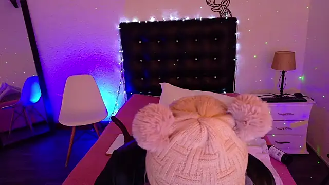 Cuckold lover69 online show from 03/22/25, 08:18