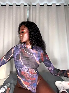 Fanclubbbbb online show from 09/28/25, 07:36