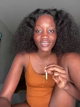 Fanclubbbbb online show from 10/08/25, 05:49