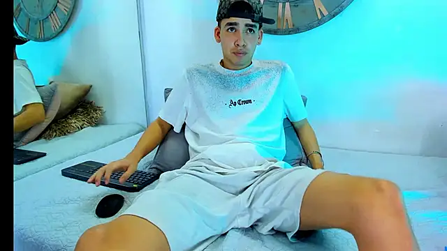 Mike 0233  online show from 02/06/25, 07:13