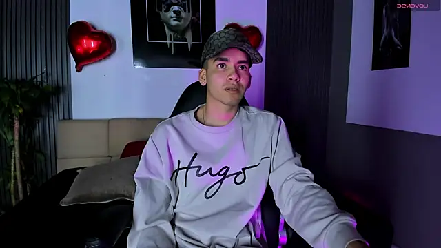 Mike 0233  online show from 02/25/25, 04:24