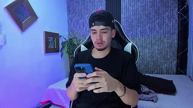 Mike 0233  online show from 01/17/26, 04:17