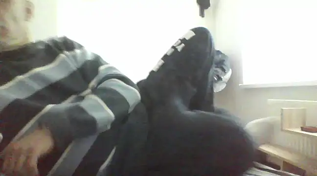 Snapshot of Franc113 chatting on 02/22/25, 11:24 Franc113 online show from 02/22/25, 11:24