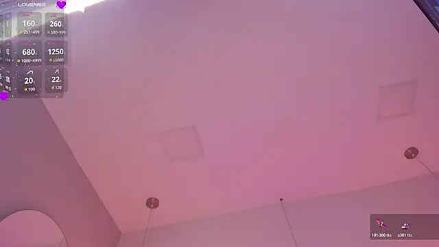 Snapshot of violeth_hill chatting on 10/30/25, 07:36 violeth hill online show from 10/30/25, 07:36