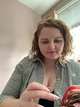 GingerSnap33 online show from 06/16/26, 12:02