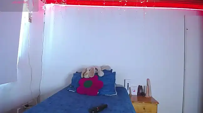 juli05star20 online show from 12/07/24, 12:24