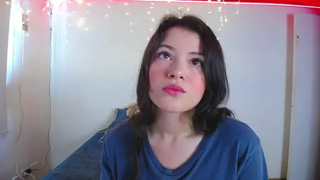 juli05star20 online show from 12/17/24, 02:55