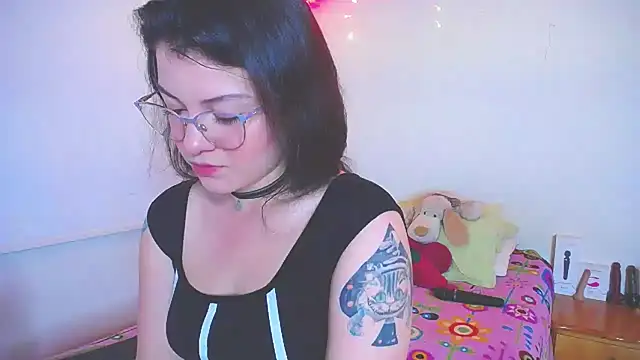 juli05star20 online show from 01/11/25, 12:44