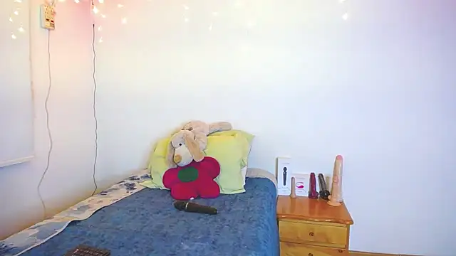 juli05star20 online show from 02/06/25, 01:27