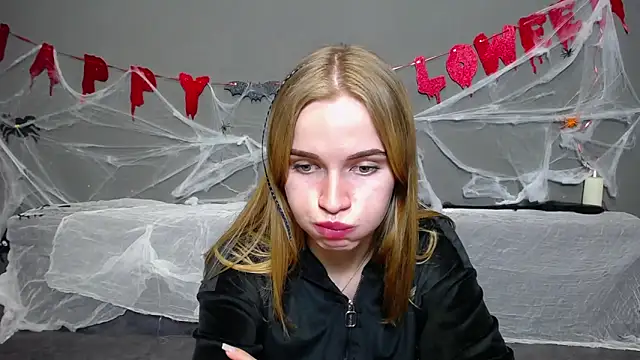 MargaritaKiss online show from 10/14/25, 07:14