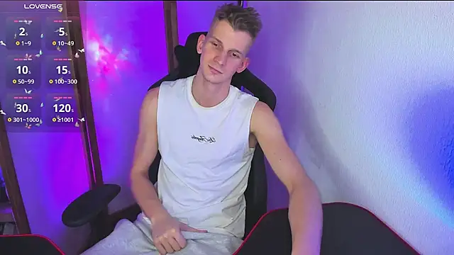 Snapshot of Brad_Maloney chatting on 02/02/25, 06:53 Brad Maloney online show from 02/02/25, 06:53