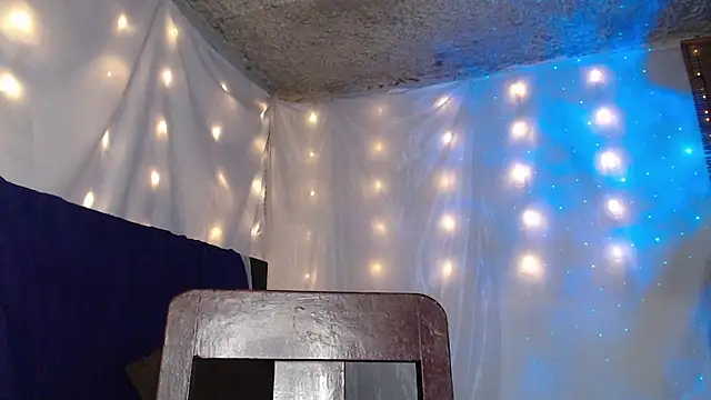 Marci owo online show from 12/31/24, 09:17