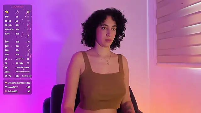 Snapshot of thaliacollins chatting on 01/10/25, 02:55 thaliacollins online show from 01/10/25, 02:55