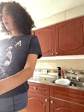 Snapshot of thaliacollins chatting on 03/14/25, 02:52 thaliacollins online show from 03/14/25, 02:52