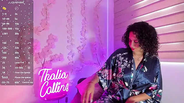 Snapshot of thaliacollins chatting on 03/18/25, 01:31 thaliacollins online show from 03/18/25, 01:31