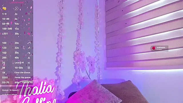 Snapshot of thaliacollins chatting on 03/21/25, 05:12 thaliacollins online show from 03/21/25, 05:12