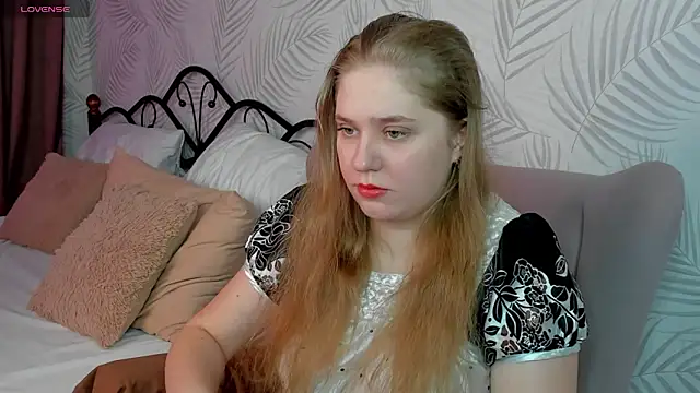 Megan Violer online show from 02/22/25, 03:25