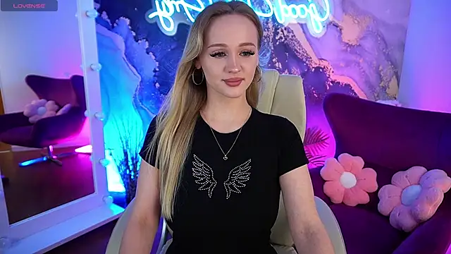 LylaYeess online show from 07/22/26, 01:03