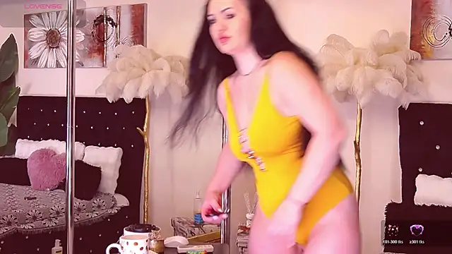 Estheraa online show from 02/14/26, 05:26