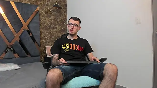 CodyWalkerR online show from 01/28/25, 05:14