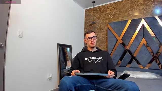 CodyWalkerR online show from 02/05/25, 05:20