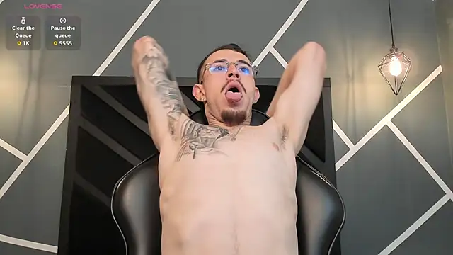 CodyWalkerR online show from 09/23/25, 05:38