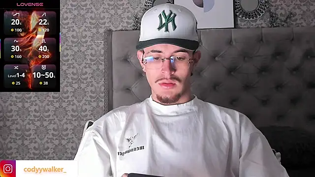 CodyWalkerR online show from 01/07/26, 05:15