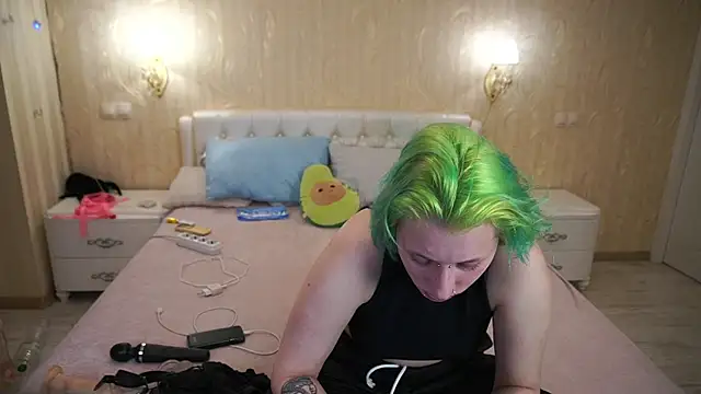 LunaaMayy online show from 05/11/26, 09:56
