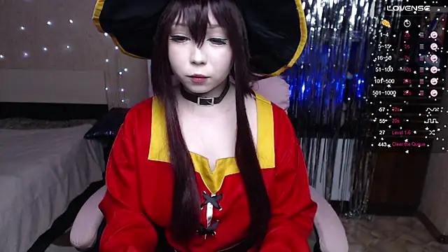 Snapshot of Vanessa_AmiX chatting on 12/19/24, 10:24 Vanessa AmiX online show from 12/19/24, 10:24