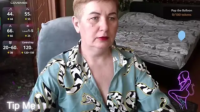 NicoleOlla online show from 03/05/25, 06:44