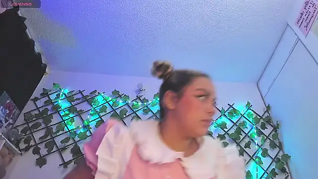 Pucaa  online show from 01/11/25, 01:06