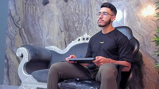 Liam Kleiin online show from 02/04/25, 11:38