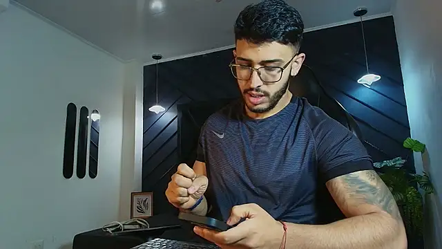 Liam Kleiin online show from 03/31/26, 11:21