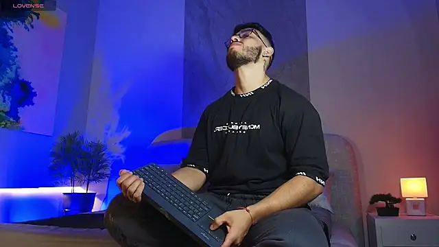 Liam Kleiin online show from 05/18/26, 11:38