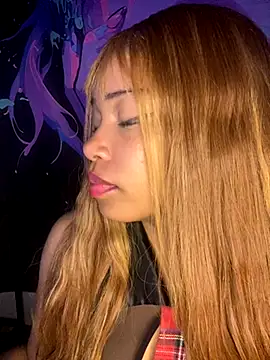 Snapshot of lovekaylaa chatting on 09/09/25, 04:12 lovekaylaa online show from 09/09/25, 04:12