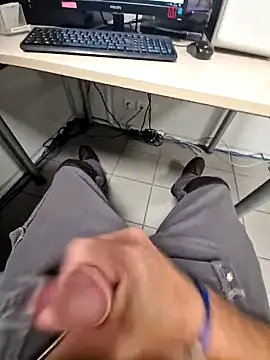 Snapshot of smartzy chatting on 09/10/25, 04:45 smartzy online show from 09/10/25, 04:45