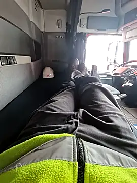 Snapshot of smartzy chatting on 10/20/25, 09:21 smartzy online show from 10/20/25, 09:21