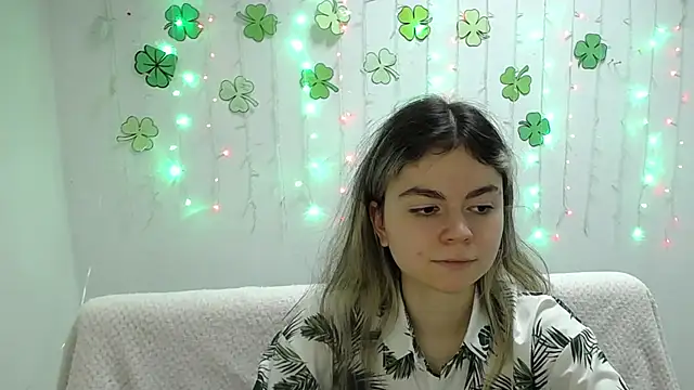 TinaRedly online show from 03/16/25, 09:26