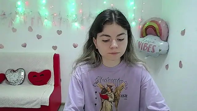 TinaRedly online show from 09/22/25, 05:37